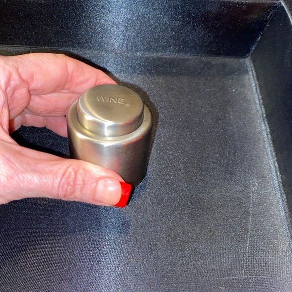 4 Bar tools: strainer, pourer, aerator, stopper - Picture 8 of 13